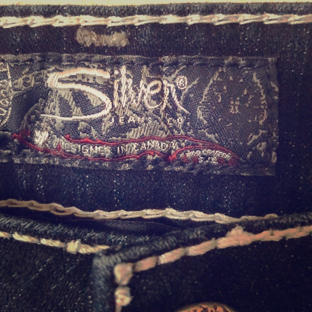 Silver Suki  size 25 33 inseam, very nice ,